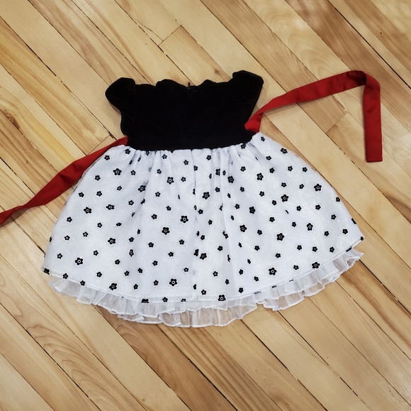 Formal 6-9 month dress - Picture 2 of 2